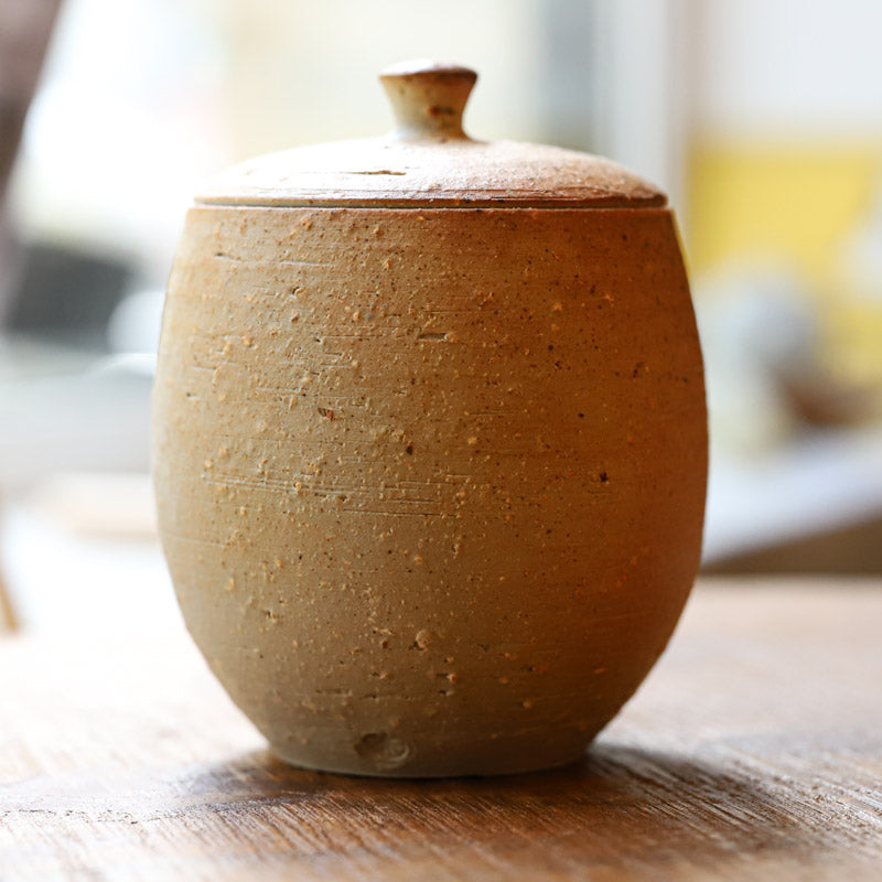 Teehalter aus Keramik von Ales Dancak Hell